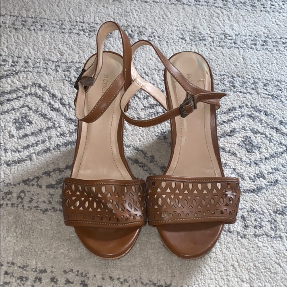 BCBGeneration brown heels in great condition!